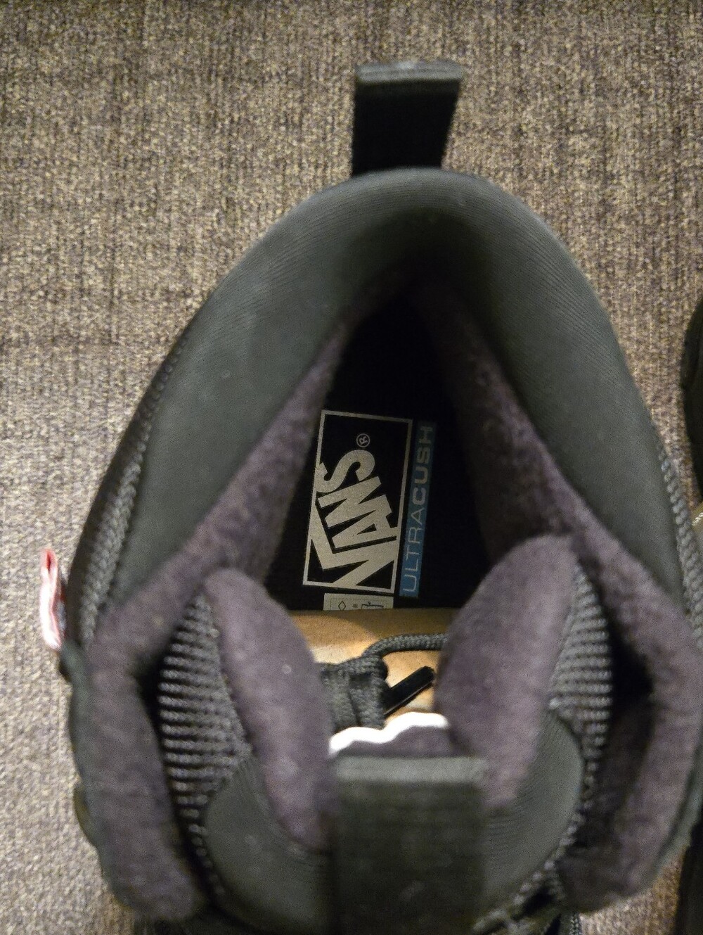 Vans Mte 2 Ultrarange Exo Men Size 11.5 Blackout Hiking Boots Primaloft 062026 - Picture 3 of 9